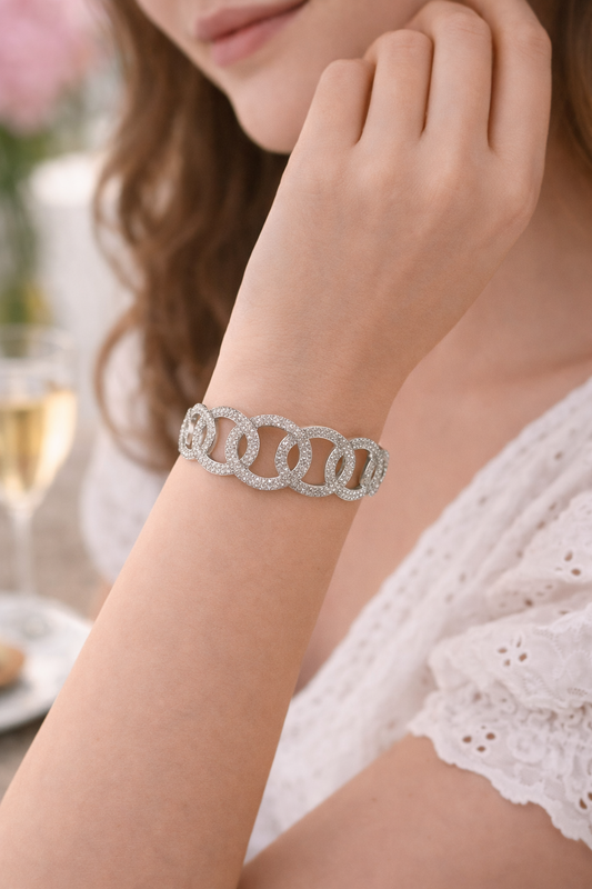 Lurap Infinity Bond Bracelet