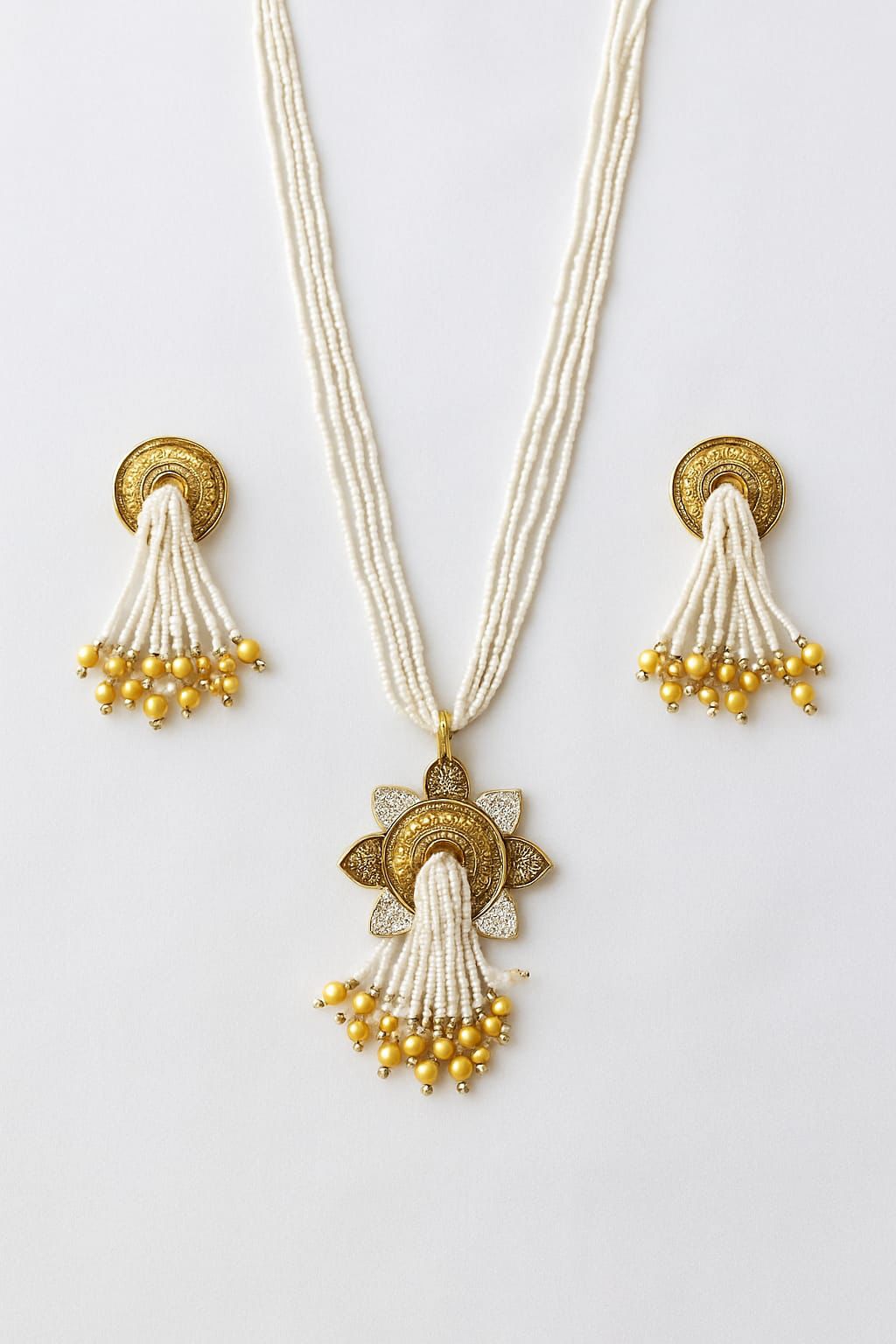 Lurap Flowing Water Pearls