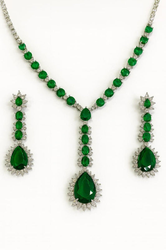 Lurap Love for Emerald Necklace Set
